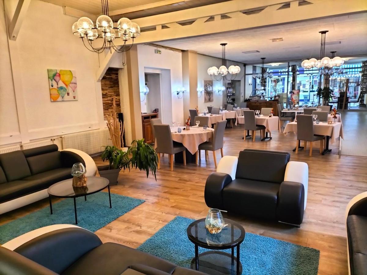 בורבון-לה-בה Hotel Restaurant Herard מראה חיצוני תמונה