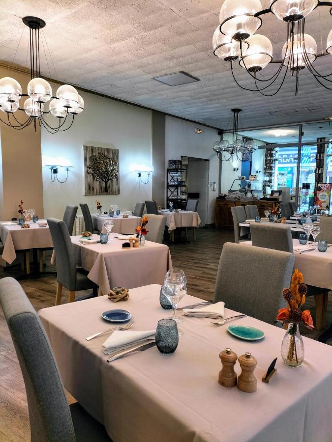 בורבון-לה-בה Hotel Restaurant Herard מראה חיצוני תמונה